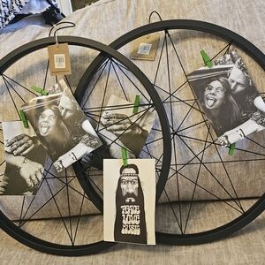 EARTHBOUND Two Black Metal Circular Photo Displays NWT